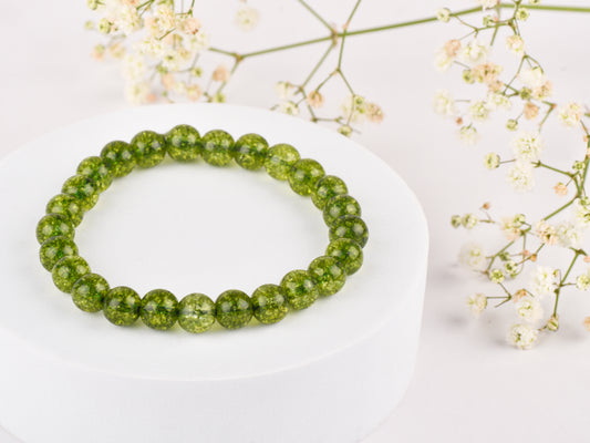 Peridot gemstone for emotional healing and attracting abundance.
